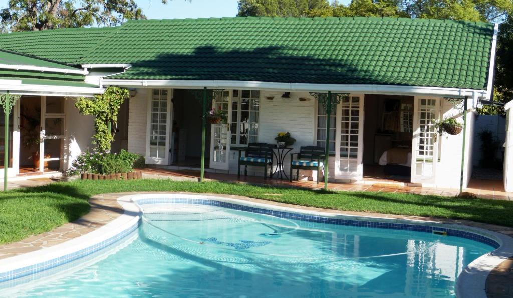 Somer Place Somerset West