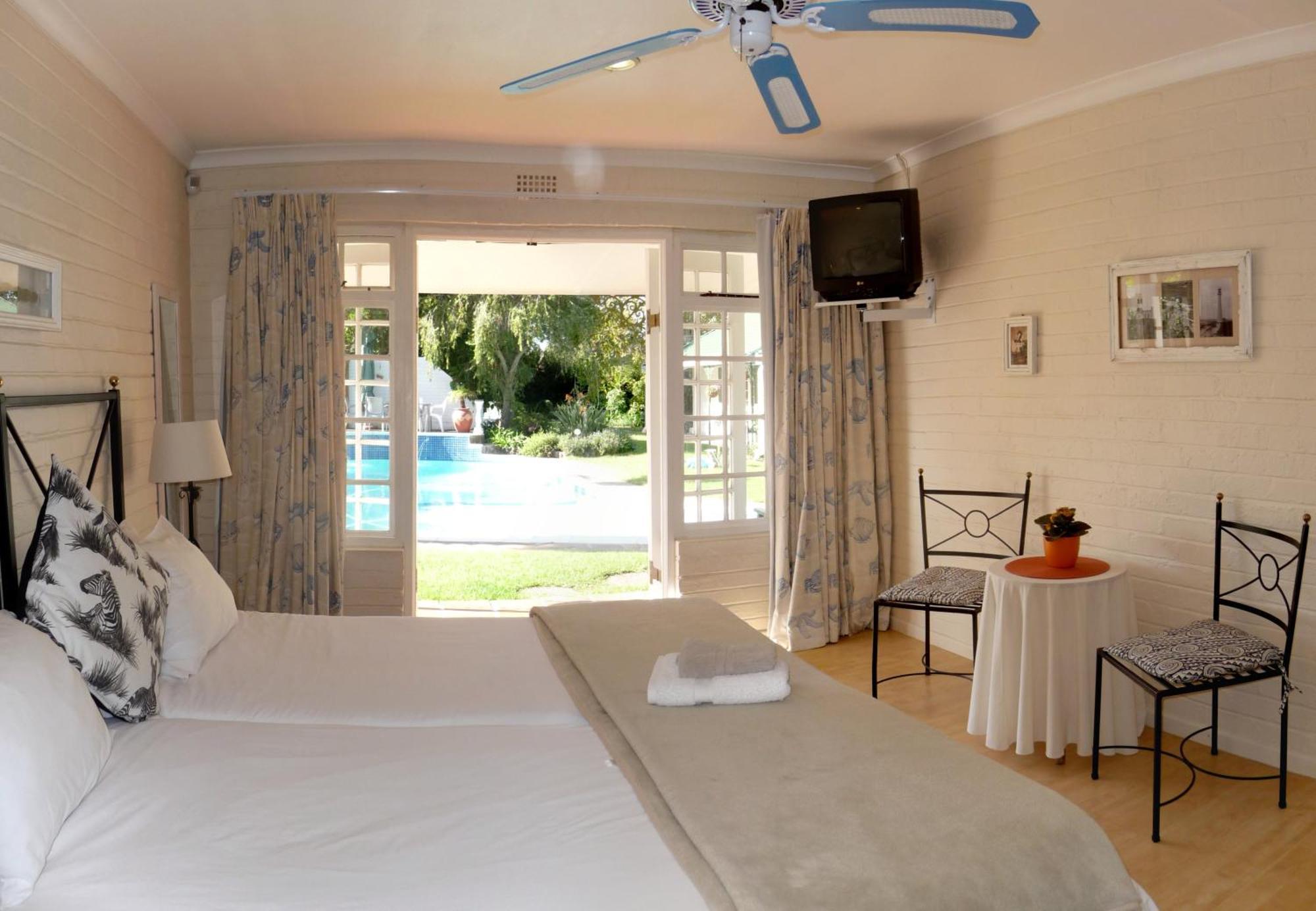 Somer Place 3*